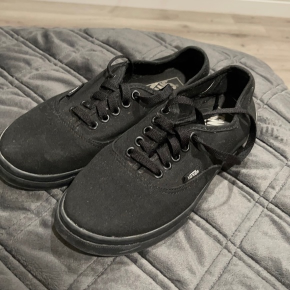Vans Shoes - Vans low tops